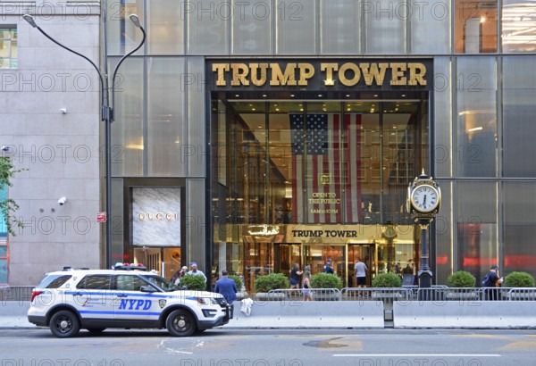 Police train in front of Trump Tower entrance, 5th Avenue, Manhattan, New York City, New York, USA, North America