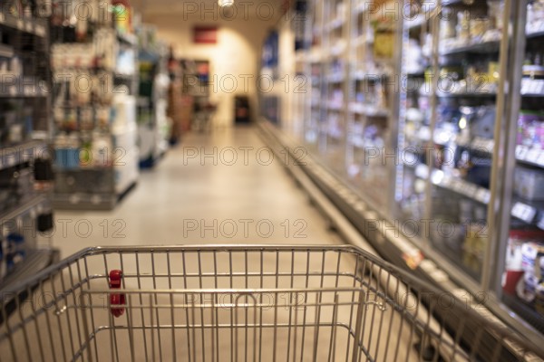 Supermarket, shopping basket