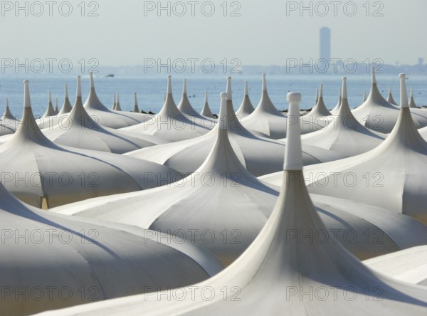 Italy, Emilia Romagna, Adriatic Sea near Milano Marittima, sandy beach, sunshades, Europe