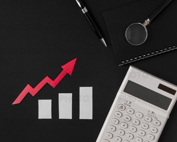 Top view growth arrow with calculator