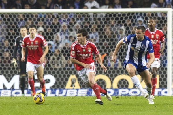 Football match, Joao NEVES Benfica Lisbon left on the ball, NICO FC Porto follows him, Estadio do Dragao football stadium, Porto, Portugal, Europe