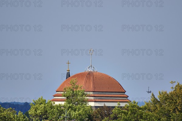 The re-erected Star of David on the Cultural Forum Görlitz Synagogue, with the cross of the Holy Cross Church in the background, Görlitz, Saxony, Germany, Europe