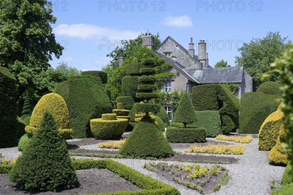 Garden, Levens Hall, Leasgill, Levens, England, United Kingdom, Europe