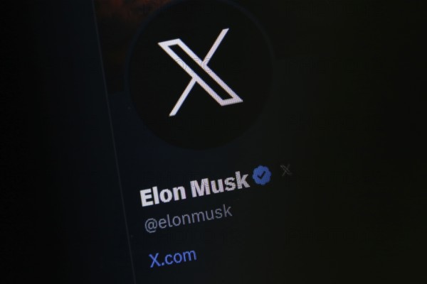 Symbolic image social media, close-up of a dark screen with X logo in Elon Musk's account on the website of the short message service Twitter, Germany, Europe