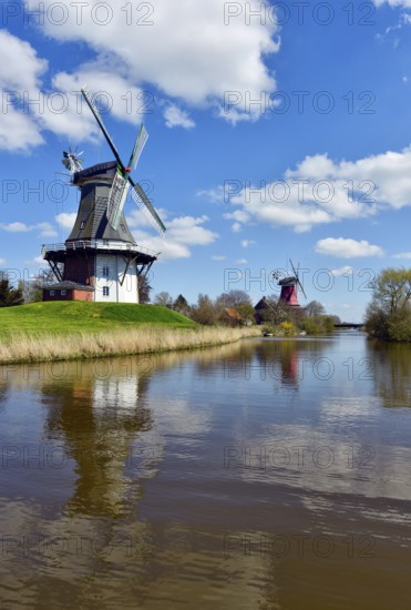 Greetsieler twin mills, Greetsiel, Krummhörn, East Frisia, Lower Saxony, Germany, Europe