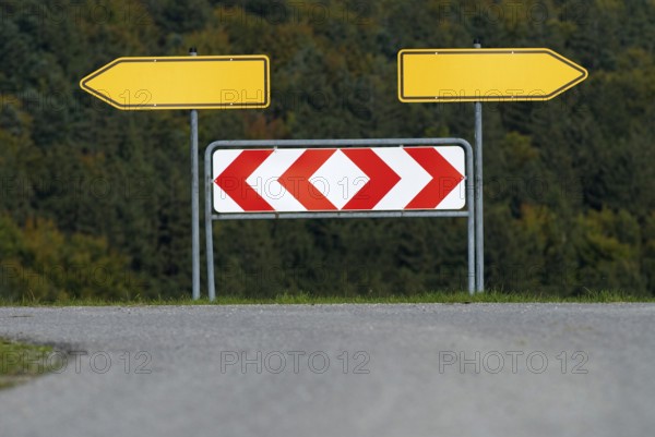 Germany, fork in the road with the possibility to go left or right, making a decision, traffic signs indicating the direction, german sign, Europe