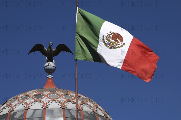 Domed building Kiosco Morisco in Alameda Park with Mexican flag, Colonia Santa María la Ribera, Mexico City
