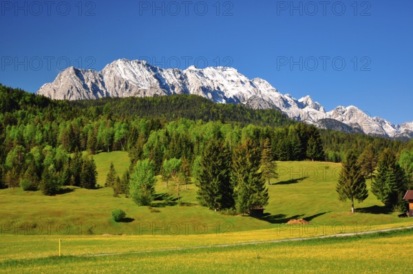 Wetterstein Mountains, Karwendel Mountains, Isar Valley, Mittenwald, Upper Bavaria, Bavaria, Germany, Europe