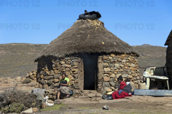 Round Hut, Thaba-Tseka District, Lesotho, Basotho, Africa