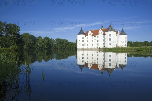 Glücksburg Moated Castle, Glücksburg, Schleswig-Holstein, Germany, Europe