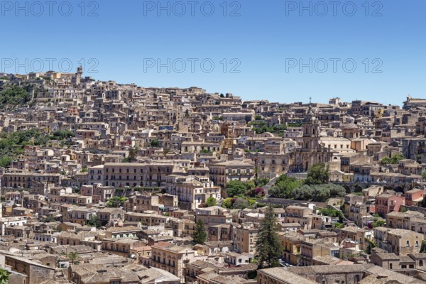 The Sicilian town of Modica in the municipality of Ragusa. The old town centre of Modica is a UNESCO World Heritage Site. Modica, Sicily, Italy, Southern Europe, Europe