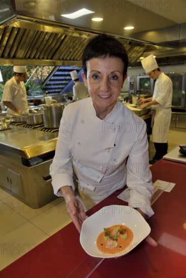 Star chef Carmen Ruscalleda, three Michelin stars, in the kitchen of her restaurant Sant Pau, Sant Pol de Mar, Catalonia, Spain, Europe