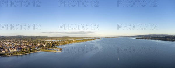 Aerial view of Lake Constance with the town of Radolfzell and the Mettnau peninsula, on the horizon the island of Reichenau, on the right the Höri peninsula, Constance district, Baden-Württemberg, Germany, Europe
