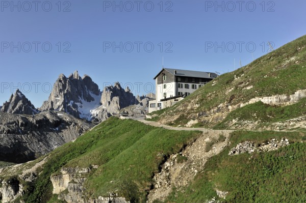 Auronzo hut, 2320m, Rifugio Auronzo, south of the Three Peaks, Three Peaks hiking trail, Sesto Dolomites, Italy, Europe