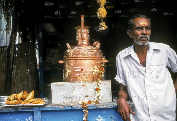 Tea shop in Chidambaram, Tamil Nadu, South India, India, Asia