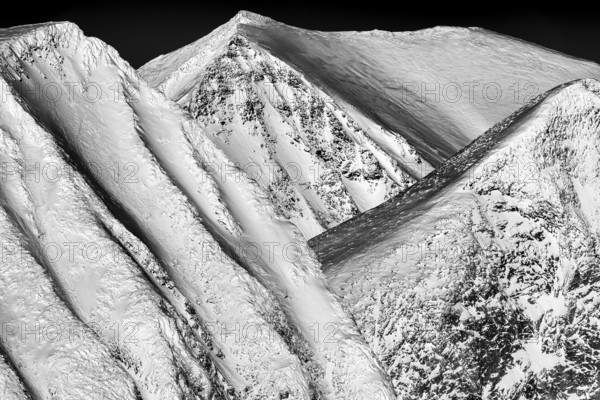 Mountain peak in the Stuor Reaiddavaggi valley, Kebnekaisefjaell, Norrbotten, Lapland, Sweden, March 2014, Europe