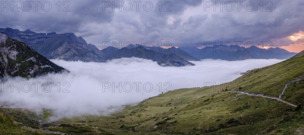 Cirque de Gavarnie from Espuguettes refuge, Pyrenees National Park, Hautes-Pyrenees, France, Europe