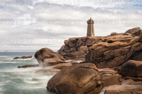 Atlantic coast in Brittany near Ploumanac?h