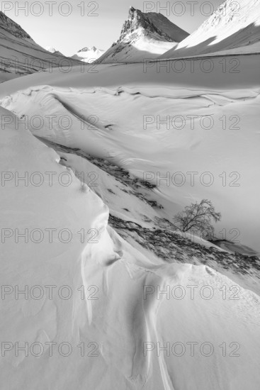 Landscape in the valley Stuor Reaiddávággi with the mountain Nallo, Kebnekaisefjaell, Norrbotten, Lapland, Sweden, March 2013, Europe