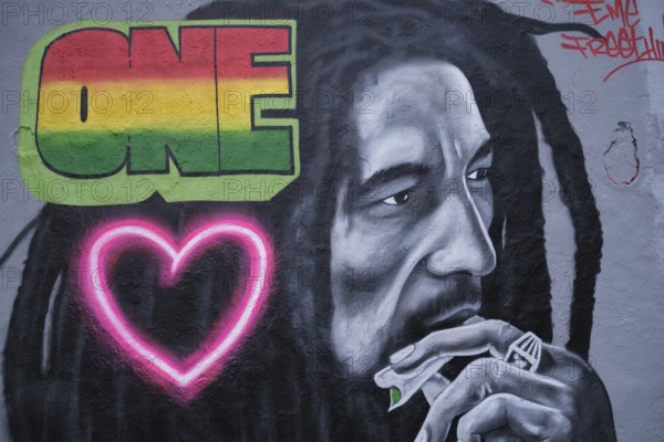 Germany, Berlin, 23. 05. 2020, Mauerpark, GraffitiMauer, one, Bob Marley, Rastamann, by Eme Freethinker, heart, Europe