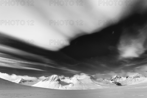 View of the Tjaektjatjokka mountain in the Stuor Reaiddavaggi valley, Kebnekaisefjaell, Norrbotten, Lapland, Sweden, March 2013, Europe