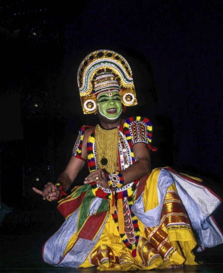 Ottan Thullal, recite and dance art of kerala, india, Asia