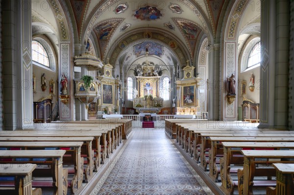 Interior photograph, nave and chancel, parish church of San Cristina in Val Gardena, Santa Cristina, Val Gardena, South Tyrol, Italy, Europe