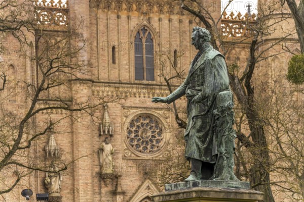 The statue of Grand Duke George of Mecklenburg-Strelitz in front of the castle church in Neustrelitz, Mecklenburg Lake District, Mecklenburg-Vorpommern, Germany, Europe