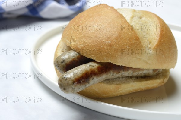 Nuremberg sausages in rolls, Nuremberg bratwurst sausages