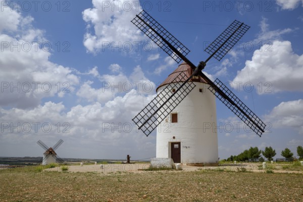 Windmills, Mota del Cuervo, Province of Cuenca, Castilla-La Mancha Region, Spain, Europe