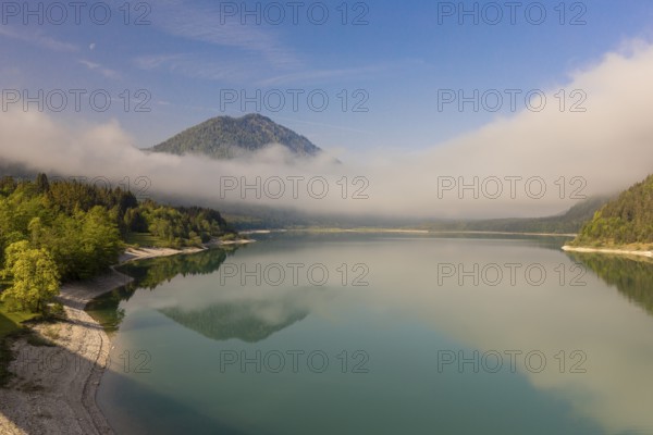 Early morning at the Sylvenstein reservoir, Reservoir in the Isarwinkel, municipality of Lenggries, built between 1954 and 1959 for flood protection in the Isar valley