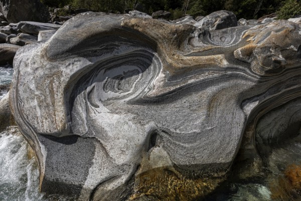 Rocks in the Verzasca River between Lavertezzo and Brione, Verzasca Valley, Valle Verzasca, Canton Ticino, Switzerland, Europe
