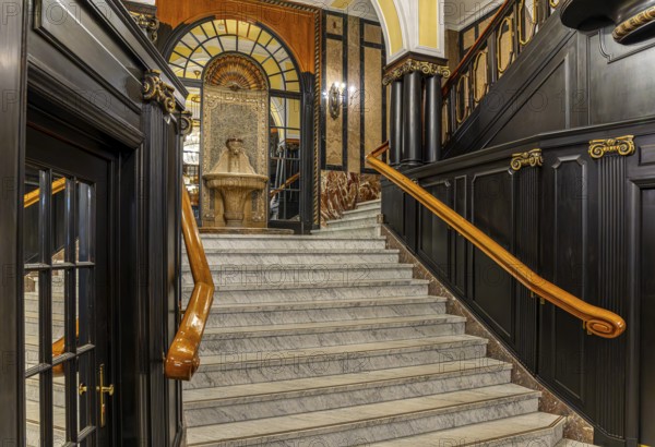 Historic interior design, staircase and corridor in the Hindenburghaus, Großer Burstah 31, Hamburg, Germany, Europe