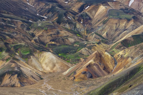 Rhyolite mountains, volcanic landscape, colourful erosion landscape with mountains, Landmannalaugar, Fjallabak Nature Reserve, Icelandic highlands, Suðurland, Iceland, Europe