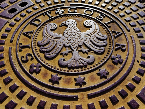 Manhole cover with town coat of arms, Goslar, Harz, Lower Saxony, Germany, Europe
