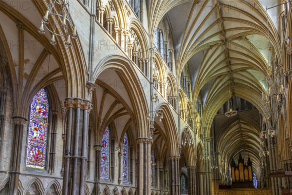 Vaulted nave ceiling roof of medieval Lincoln cathedral interior, city of Lincoln, Lincolnshire, England, UK