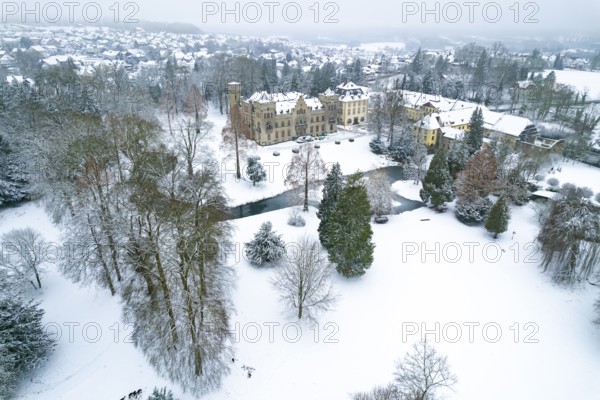 Herdringen Castle seen from above in the snow, Herdringen, Arnsberg, Hochsauerlandkreis, North Rhine-Westphalia