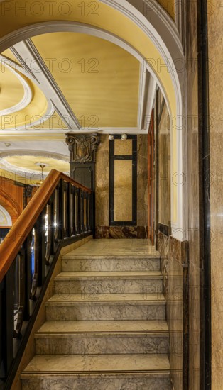 Historic interior design, staircase and corridor in the Hindenburghaus, Großer Burstah 31, Hamburg, Germany, Europe