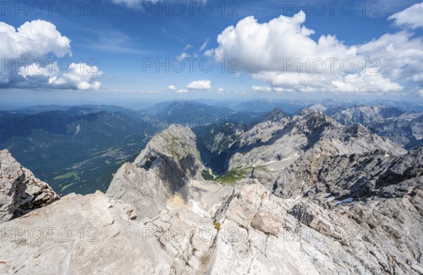 Rocky steep mountain landscape, mountain panorama from the summit of the Zugspitze, view of the Höllental valley and mountain ridge with summit Waxenstein and Riffelspitze, Wetterstein range, Wetterstein range, Bavaria, Germany, Europe
