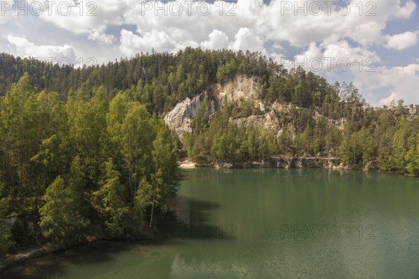 Adršpašské pond, lakeshore with trees and rocks on a sunny day, Dolní Adršpach, 549 57 Adersbach, CZ