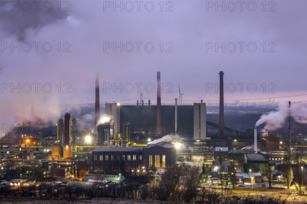 Bottrop, North Rhine-Westphalia, Germany, The Prosper coking plant is one of three operating coking plants in the Ruhr area. The Prosper coking plant is the last coking plant to be operated by the successor company to Ruhrkohle AG, RAG Deutsche Steinkohle AG. It was taken over by the steel group ArcelorMittal in 2011. The coking plant is designed for an annual production of almost two million tonnes of coke. At the back right, the skyline of Essen city centre, Europe