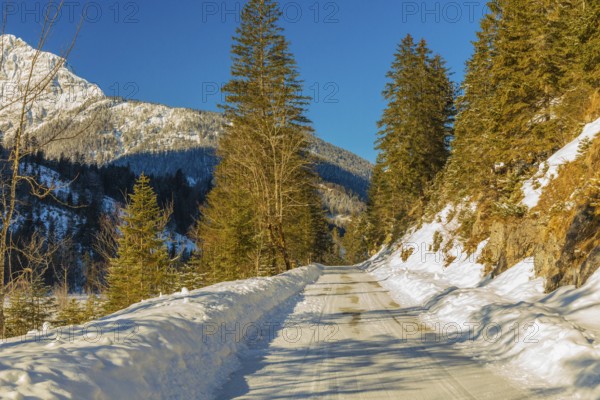 Toll road to the Eng valley in winter