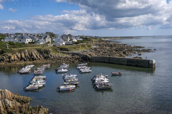 Pors Poulhan, Brittany, France - The picturesque harbour in Pors-Poulhan on the Route du Vent Solaire, gateway to Cap Sizun