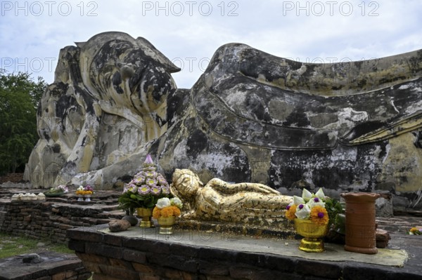 Reclining Buddha in Wat Lokayasutharam, Temple of the Resting Buddha, Ayutthaya, Ayutthaya Province, Thailand, Asia