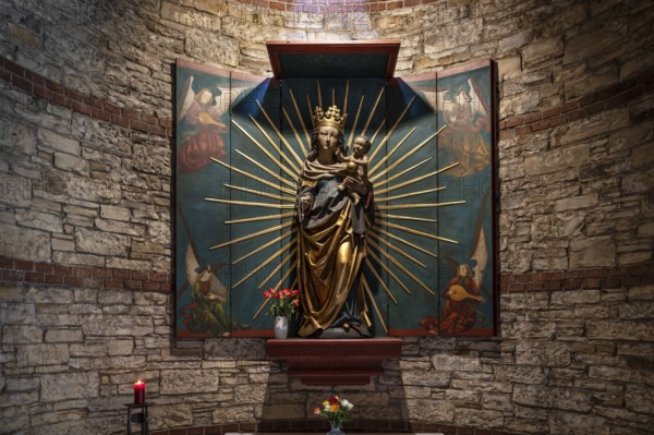Radiant Madonna in the Heilig Kreuz Church, Jahnstr. 41, Weißenburg, Middle Franconia, Bavaria, Germany, Europe