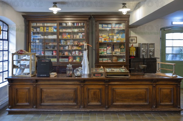 Former Thuringian drugstore from 1898, used as a corner shop from 1920 to 1960, now in the Industrial Museum, Sichardstr., Lauf an der Pegnitz, Middle Franconia, Bavaria, Germany, Europe