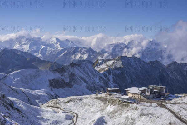 Hoefatsblick station on the Nebelhorn behind the Hoefats, 2259m, Allgäu Alps, Allgaeu, Bavaria, Germany, Europe