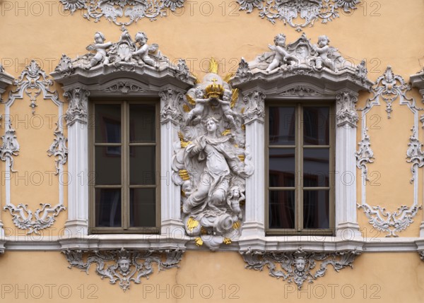 Stucco façade, window, Haus zum Falken, Falkenhaus, historic old town, Würzburg, Lower Franconia, Bavaria, Germany, Europe