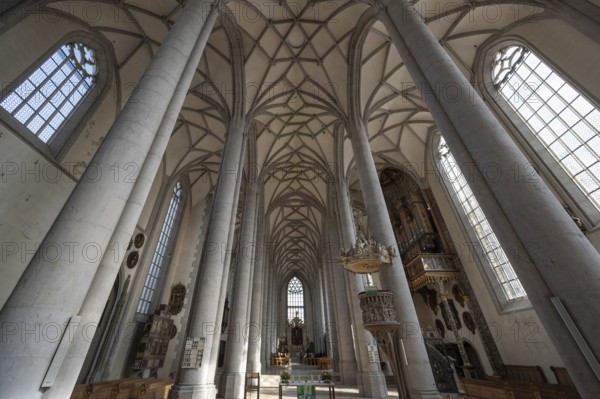 Interior of the late Gothic church of St George, built between 1427 and 1505, church, Nördlingen, Bavaria, Germany, Europe