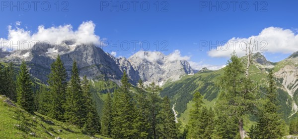 Spritzkarspitze and Grubenkarspitze, seen from Drijaggenalm, Karwendel Mountains, Tyrol, Austria, Europe